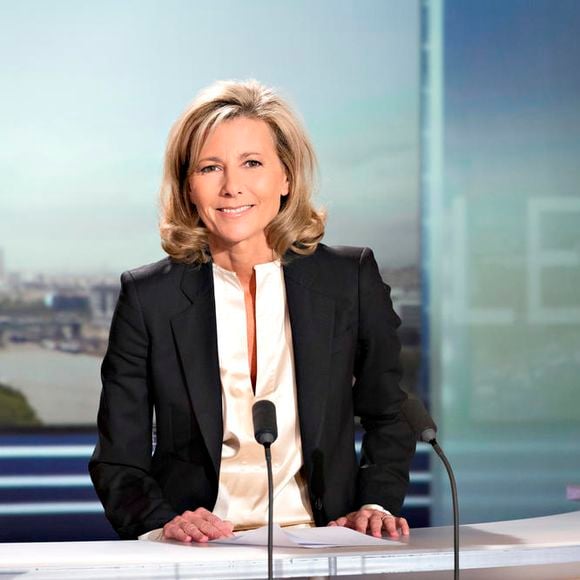 Claire Chazal, au journal de 20 heures le week-end.