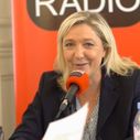 Crise au FN : Marine Le Pen assure que son père a reçu le soutien de Jean-Pierre Elkabbach