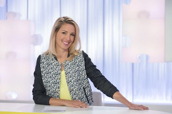 Sidonie Bonnec présente "Les Maternelles" sur France 5.