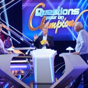 Samuel Etienne a repris lundi les rênes de "Questions pour un champion"