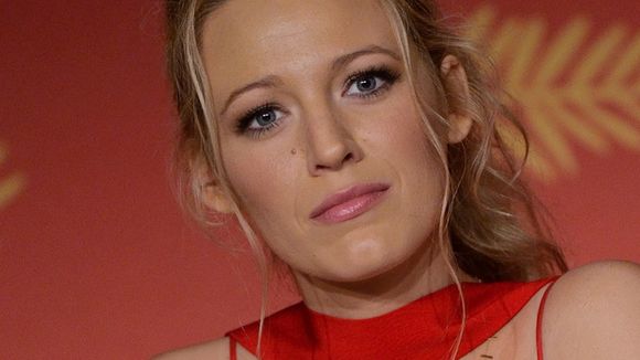 Cannes : Blake Lively s'en prend à son tour à Laurent Lafitte