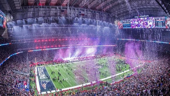 Audiences : Le Super Bowl en légère baisse sur W9 (mise à jour)