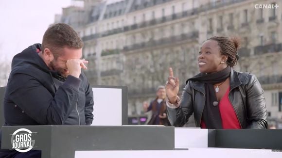 Mouloud Achour pris d'un fou rire face à Fatou Diome dans "Le Gros Journal"