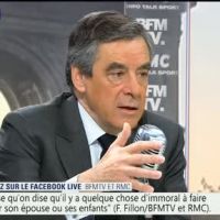 François Fillon réclame "de la transparence" et "un examen de conscience" aux journalistes