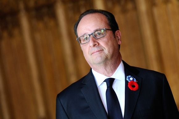 François Hollande sort de son silence dans "Le Point".