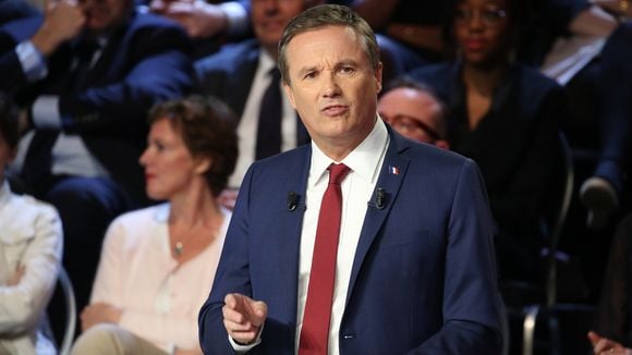 Nicolas Dupont-Aignan traite Vanessa Burggraf et Yann Moix de "cons"