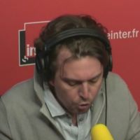 Alex Vizorek imagine la grille des programmes de France Inter si Marine Le Pen est élue