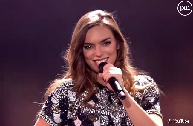 Alma sur la scène de l'Eurovision