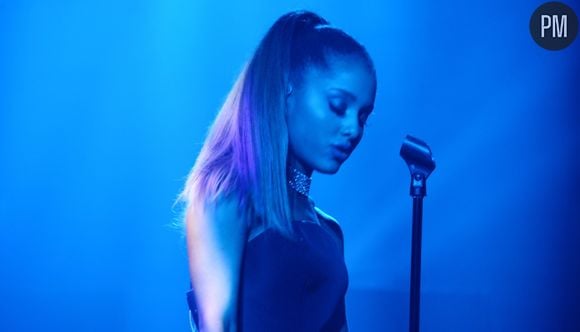 Ariana Grande suspend sa tournée