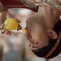 Orangina retourne ses publicités