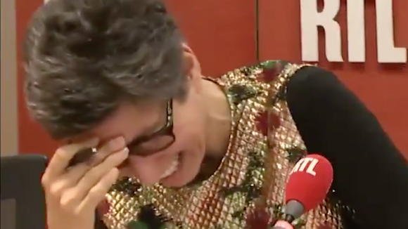 Yves Calvi et Monique Younès pris d'un fou rire sur RTL