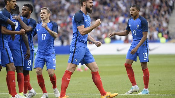 Audiences : France/Angleterre large leader devant "Tandem", "Le village préféré des Français" au plus bas