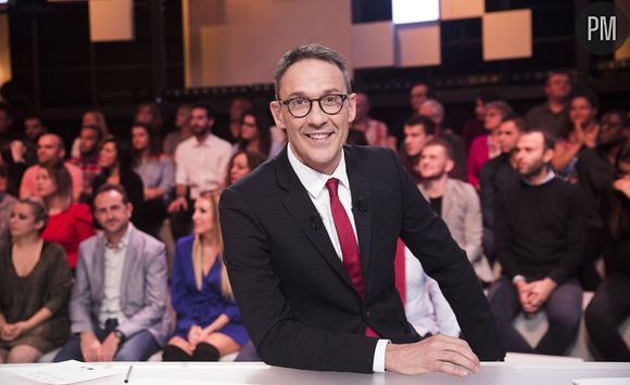 Julien Courbet aux commandes de "C'est que de la télé"'.