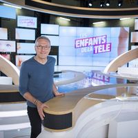 Invités : "Les enfants de la télé" reçoit Clémentine Célarié et Vincent Dedienne dimanche