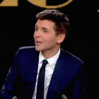 Quand Thomas Sotto mouche Jamel Debbouze sur France 2