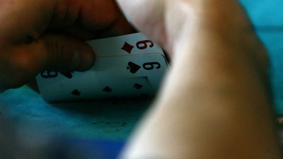 TF1/Canal+ : Bluff, "all in" et coup de poker