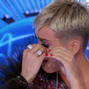 Katy Perry en larmes face à un candidat paralysé dans "American Idol"