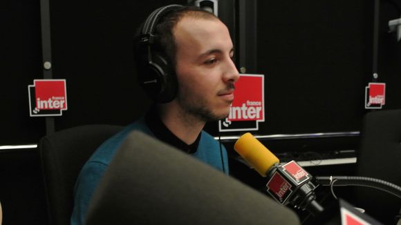 Tweets controversés : Mehdi Meklat va s'expliquer dans un livre