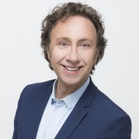 Stéphane Bern héros d'un "Meurtres à..." sur France 3 !