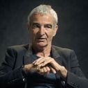 Mondial 2010 : "Anelka n'a pas dit ce qui a été écrit" en Une de "L'Equipe", assure Raymond Domenech