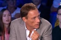 Echange surréaliste entre Jean-Claude Van Damme et Marlène Schiappa dans "On n'est pas couché" sur France 2.