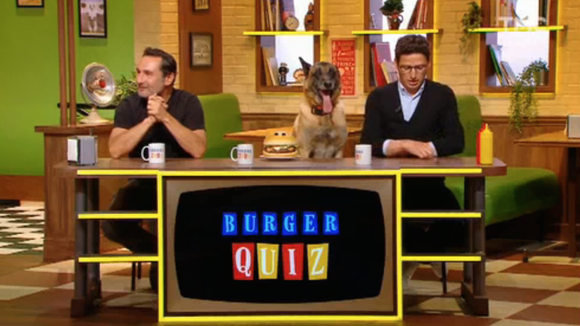 Improbable : Un chien candidat de "Burger Quiz" sur TMC !