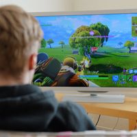 "Fortnite" : Epic Games attaque des youtubeurs en justice pour tricherie