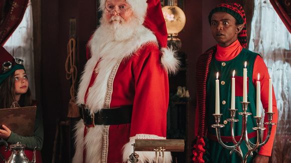 Audiences : Les téléfilms de Noël boostent l'après-midi de TF1, début timide sur M6