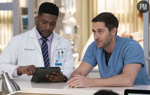 Jocko Sims et Ryan Eggold dans "New Amsterdam"