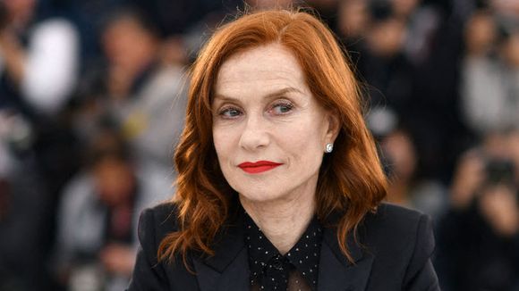 Isabelle Huppert et son craquage sur "Nuit de folie" : "Improbable, cette histoire !"