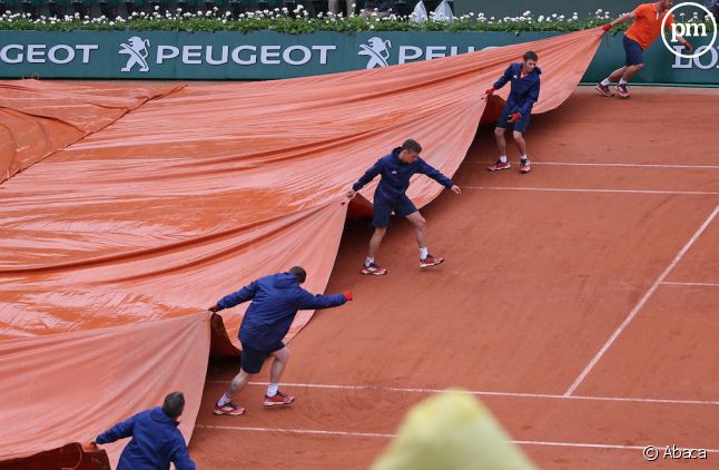 Roland-Garros victime de la pluie