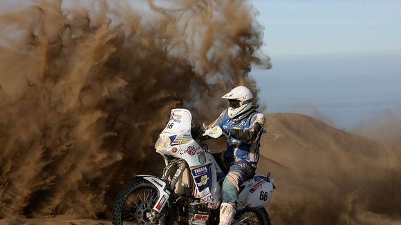 Audiences access 20h : Coudray plus forte que Delahousse, France 4 boostée par le Dakar, "Quotidien" leader talks