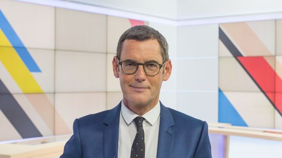 Audiences dimanche : Anne-Claire Coudray puissante, record pour "Dimanche en politique", "Auto-moto" et "Téléfoot"