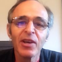 Coronavirus : Jean-Jacques Goldman soutient les personnels hospitaliers en reprenant "Il changeait la vie"