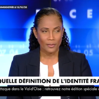 "Il fait très bien son travail !" : Christine Kelly fait l'éloge du CSA devant Eric Zemmour