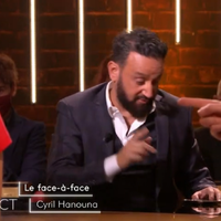 "Ca monte !" : Quand Cyril Hanouna surveille en direct l'audience de son interview dans "On est en direct"