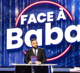 Le générique de 'Face à Baba' avec Eric Zemmour sur C8