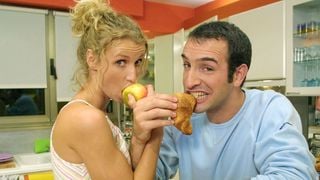 "Un gars, une fille" : Alexandra Lamy juge "bizarre" que l'émission anniversaire soit diffusée sur TF1