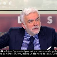 Incidents de la Saint-Sylvestre : Pascal Praud s'attaque à tort aux JT de TF1 et France 2