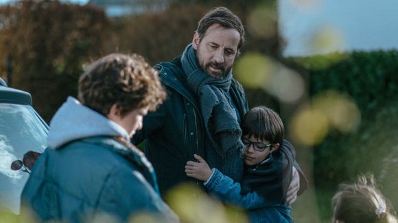 Audiences : Fred Testot petit leader sur France 2, "Grey's Anatomy" s'enfonce sur TF1, "Top chef" en hausse sur M6