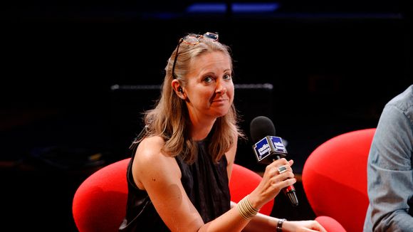 France Inter : Charline Vanhoenacker décroche une interview intitulée "Ça va bien se passer" chaque samedi