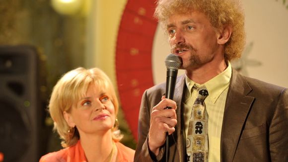 Audiences : "La stagiaire" de France 3 domine "Les Tuche" sur TF1, le théâtre déçoit sur France 2