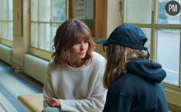 Faustine Bollaert dans "Harcèlement scolaire : Briser le silence".