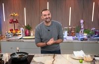 Le dernier épisode de "Tous en cusiine, menus de fêtes" présenté par Cyril Lignac et Jérôme Anthony sur M6, le 5 janvier 2024.