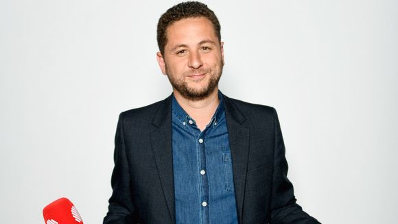 "C'est une aventure excitante" : Azzeddine Ahmed-Chaouch, ancien visage de "Quotidien" sur TMC, rejoint Public Sénat