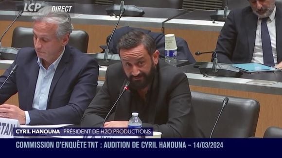 "Je ne peux pas dire à C8 'Démerdez-vous !'" : Cyril Hanouna affirme faire "des efforts" sur son salaire et "participer" au paiement des sanctions de l'Arcom