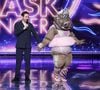 Camille Combal et l'Hippopotame de "Mask Singer" 2024