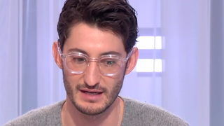 "J'ai déjà visité des endroits pas cool dans ma tête" : Pierre Niney se confie sur l'aspect "quasi monstrueux de la célébrité" dans "Clique" sur Canal+