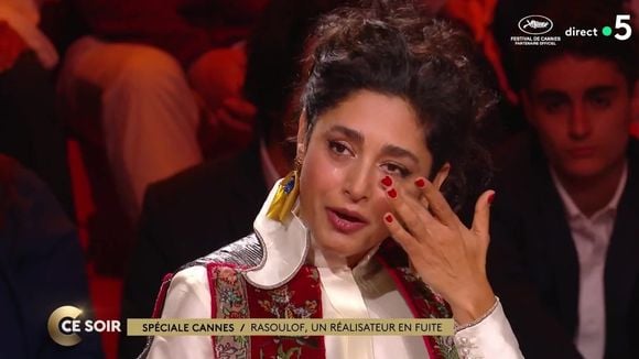 "On attend que la guerre finisse..." : L'actrice iranienne Golshifteh Farahani fond en larmes dans "C ce soir" sur France 5