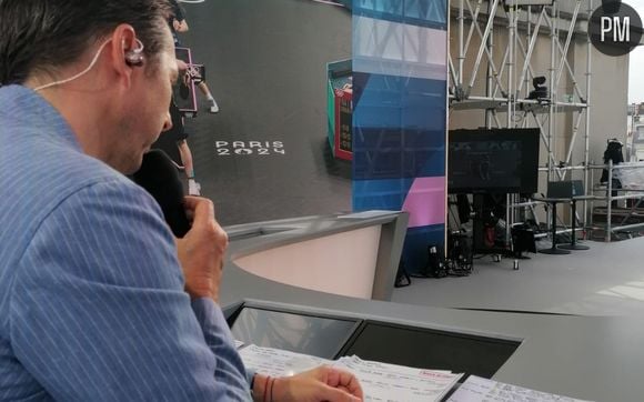 Cédric Beaudou à quelques secondes de l'antenne sur France 2, ce mercredi 31 juillet 2024.